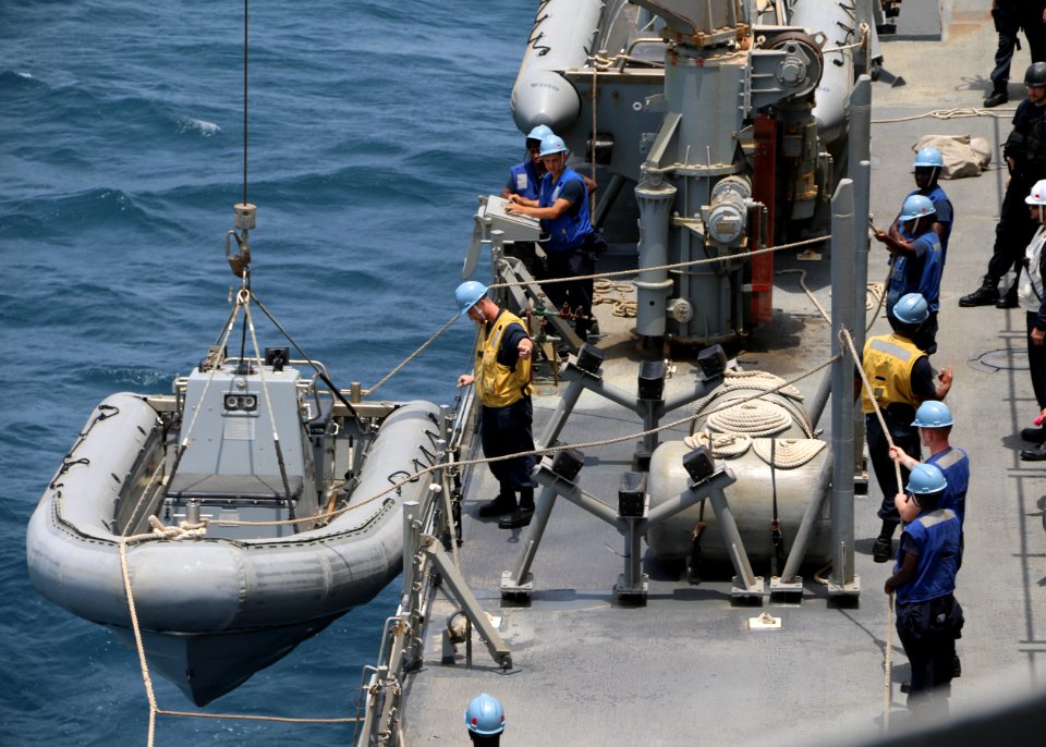 USS STOUT (DDG 55) SMALL BOAT OPERATIONS 160720-N-GP524-750