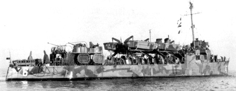 USS Stringham (APD-6) off San Francisco, California (USA), on 10 January 1945 (BS 82002)