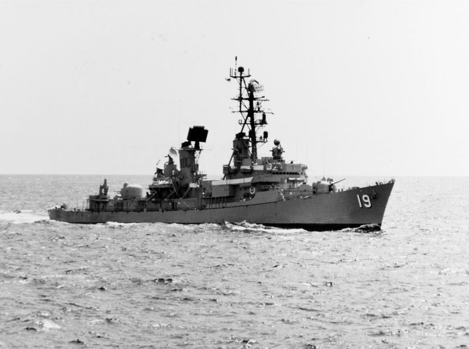USS Tattnall (DDG-19) underway in the South Pacific, in August 1973 (K-101814)