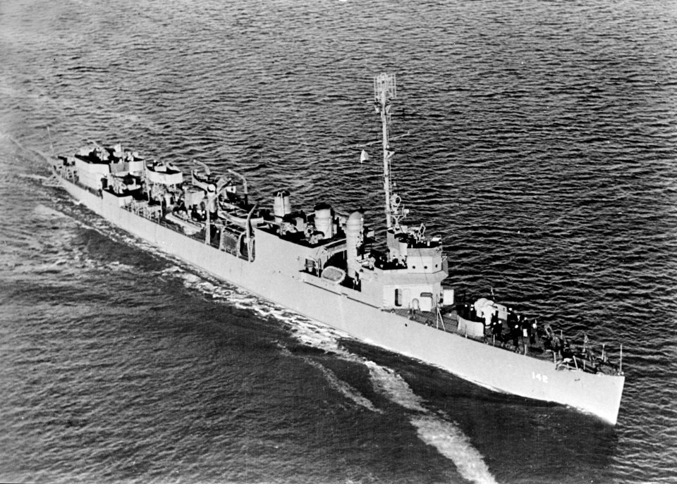 USS Tarbell (DD-142) underway in Charleston harbour, 17 December 1942