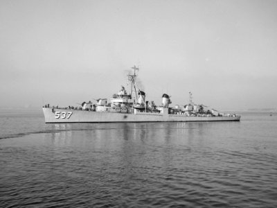 USS The Sullivans (DD-537) underway c1952