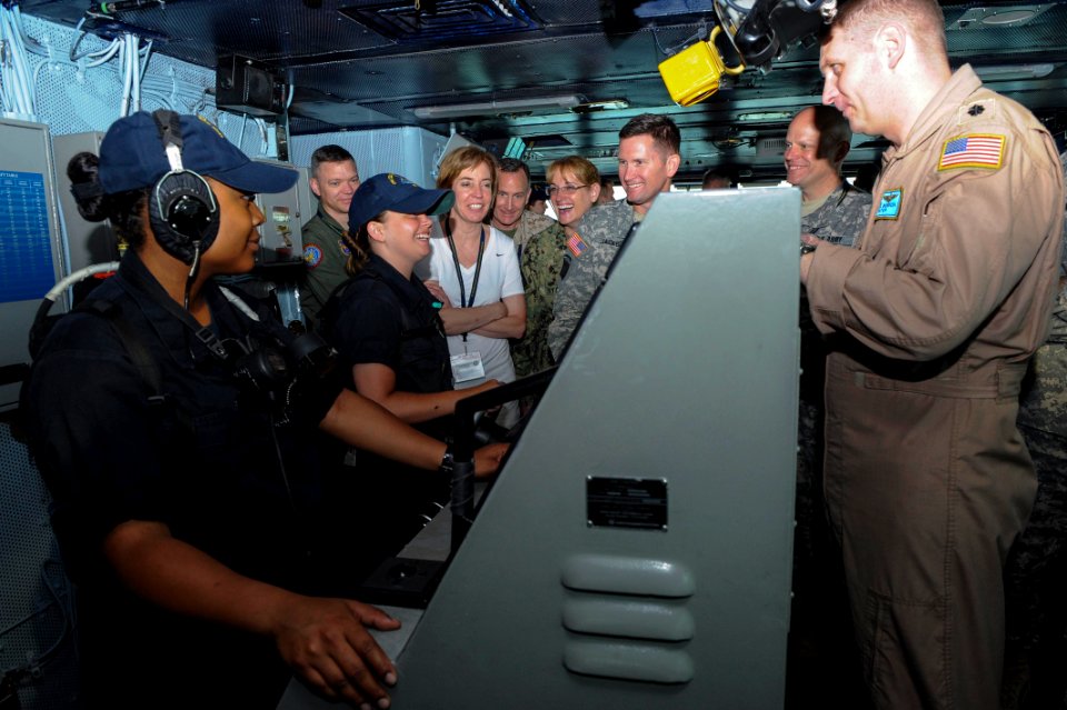 USS Theodore Roosevelt (CVN 71) 150502-N-FI568-085 (17156304097)