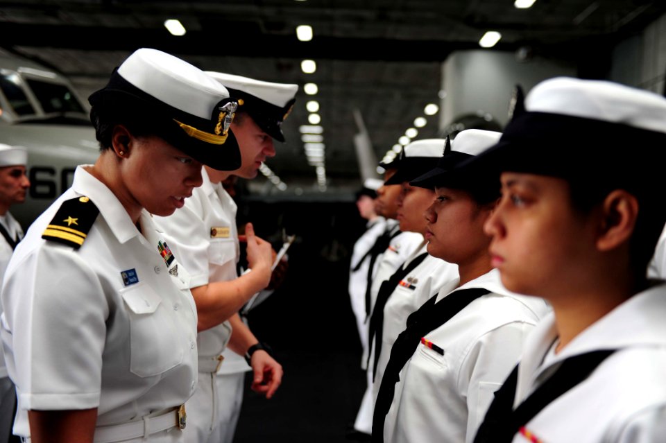 USS Theodore Roosevelt (CVN 71) 150427-N-SB299-031 (16677840983)