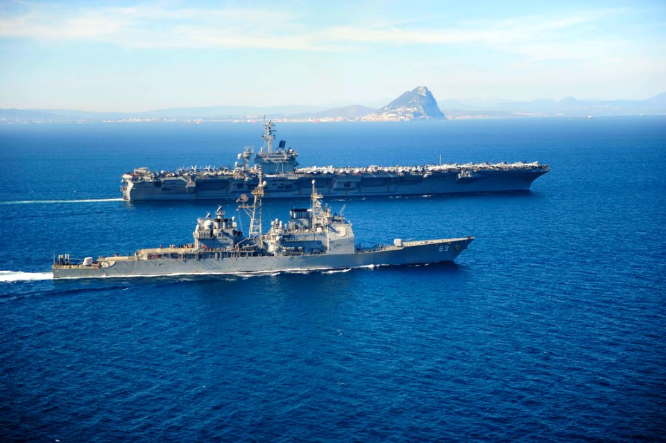 USS Theodore Roosevelt action 150331-N-SI600-671
