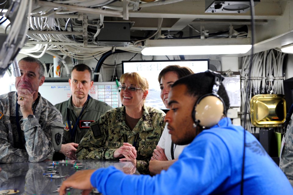 USS Theodore Roosevelt (CVN 71) 150502-N-FI568-051 (17363772075)