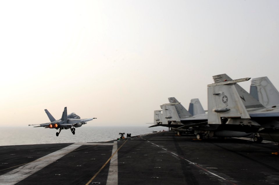 USS Theodore Roosevelt (CVN 71) 150428-N-FI568-060 (17116913578)