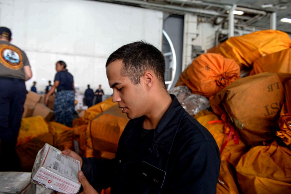 USS Theodore Roosevelt (CVN 71) 150508-N-ZF498-028 (16856194833)