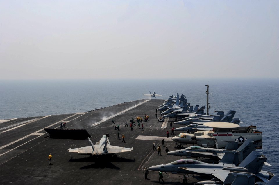 USS Theodore Roosevelt action 150820-N-FI568-032