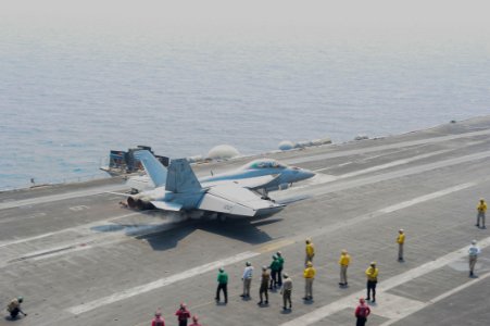 USS Theodore Roosevelt action 150820-N-FI568-045