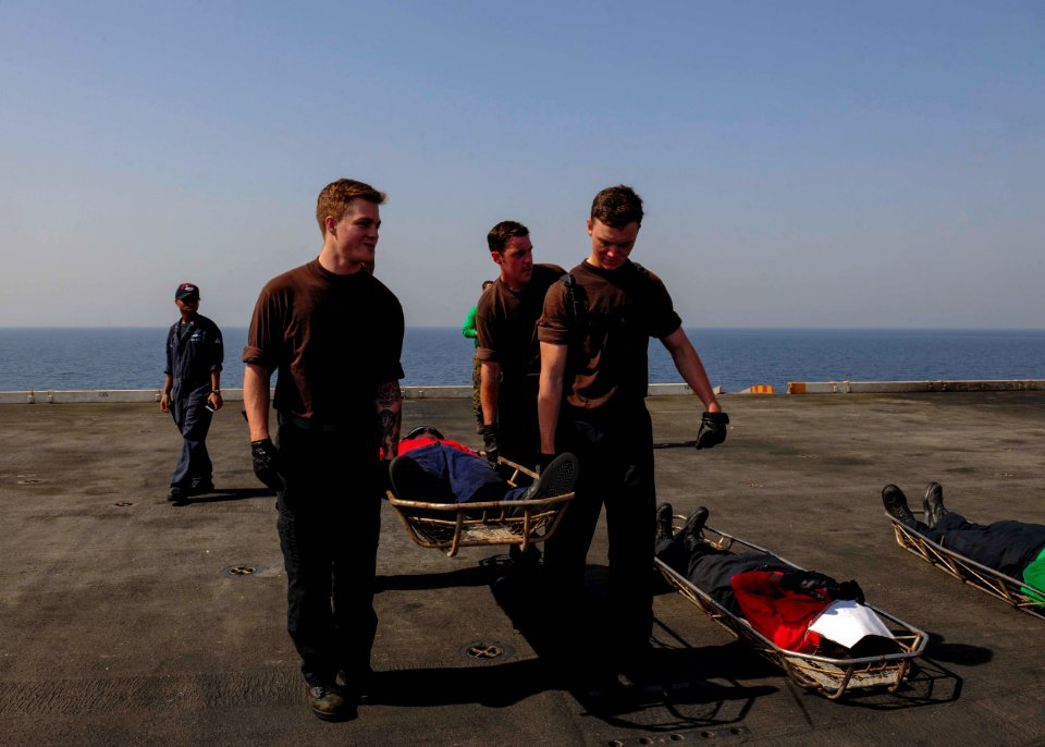 USS Theodore Roosevelt action 150920-N-PG340-032