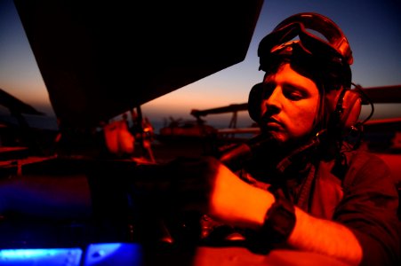 USS Theodore Roosevelt operations 150408-N-PG340-101