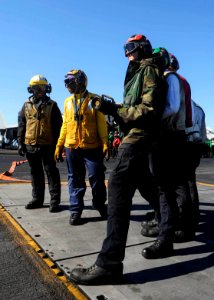 USS Theodore Roosevelt operations 150331-N-FI568-034