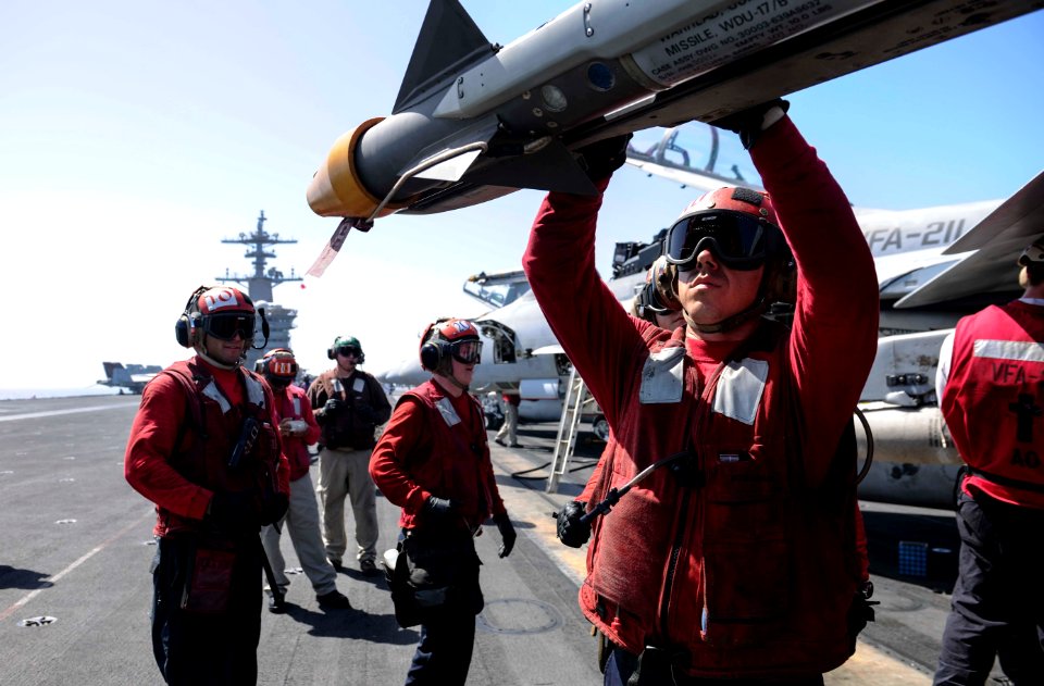 USS Theodore Roosevelt operations 150528-N-GR120-054