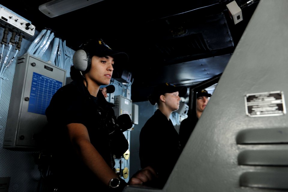USS Theodore Roosevelt operations 150617-N-ZF498-011