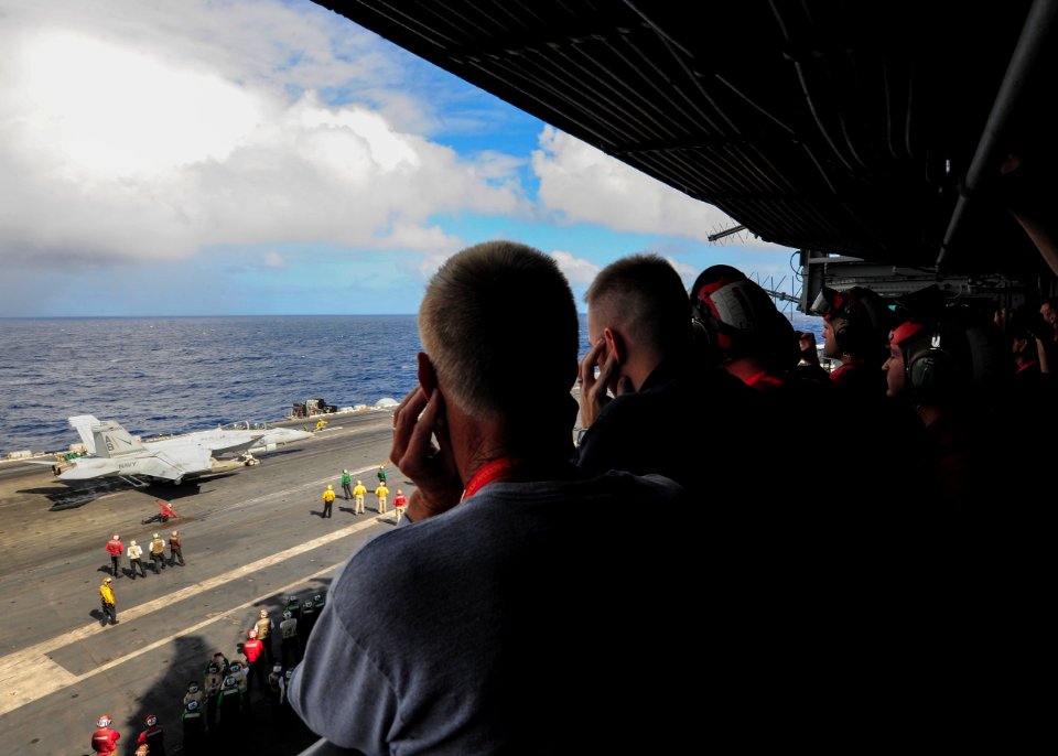 USS Theodore Roosevelt operations 151118-N-PG340-285