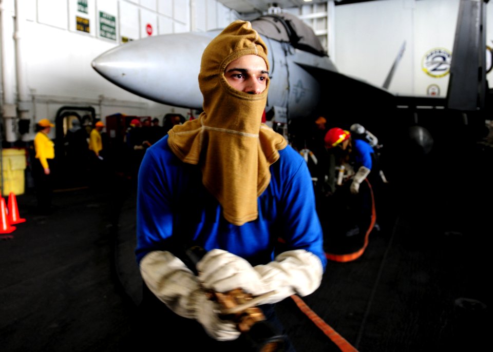 USS Theodore Roosevelt operations 150927-N-PG340-024