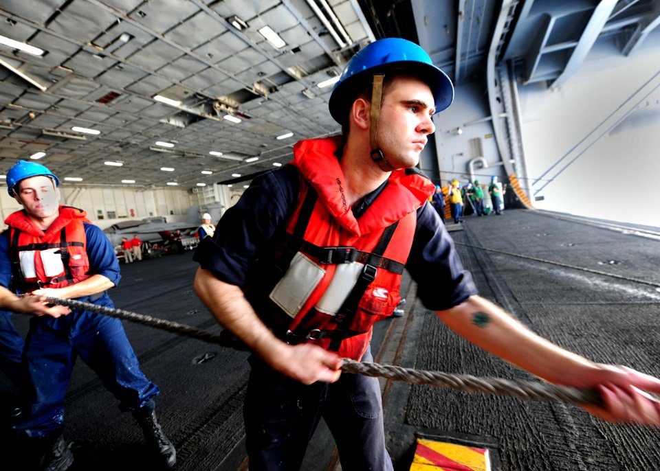 USS Theodore Roosevelt operations 150930-N-PG340-014