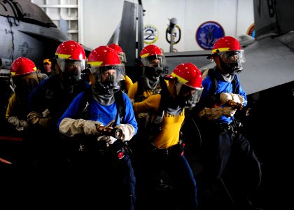 USS Theodore Roosevelt operations 150927-N-PG340-037