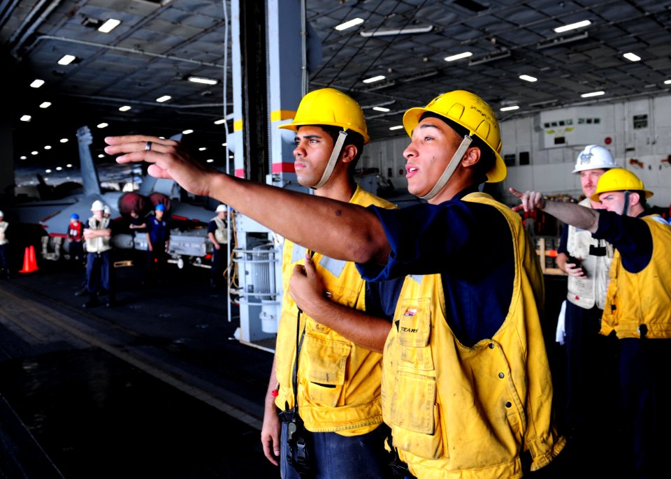 USS Theodore Roosevelt operations 151009-N-PG340-137