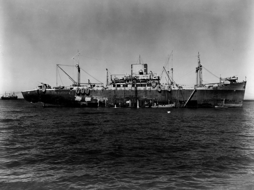 USS Thomas Stone (APA-29) beached at Algiers, Algeria, on 12 August 1943 (80-G-77262)