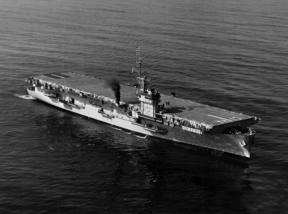 USS Thetis Bay (CVHA-1) underway on 17 September 1956
