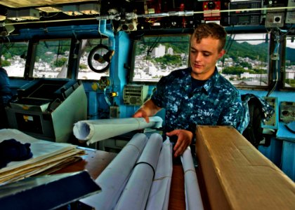 USS Tortuga 130815-N-CG241-034