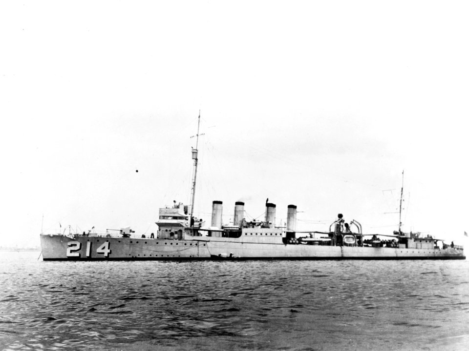 USS Tracy (DD-214) at anchor before World War II