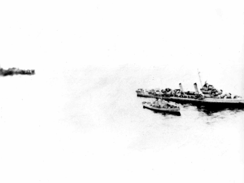 USS Turner (DD-648) off Sandy Hook in January 1944