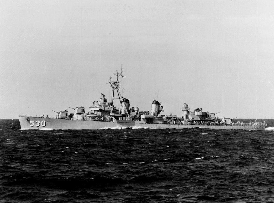 USS Trathen (DD-530) underway at sea on 3 September 1952 (NH 107245)