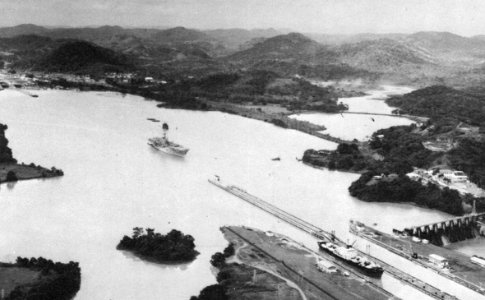 USS Tripoli (LPH-10) transiting the Panama Canal, in mid-November 1966