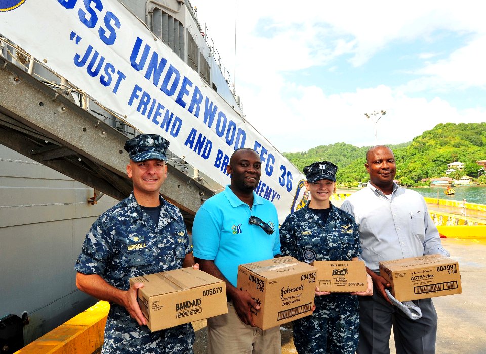 USS Underwood participates in Martillo, Southern Seas 121023-N-ZE938-003