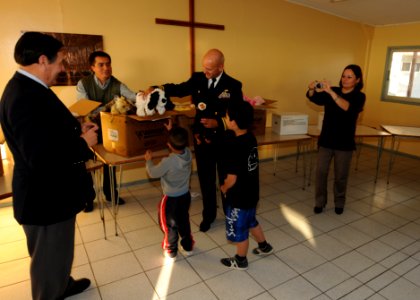 USS Underwood crew participates in community service project at Chilean children's home 120607-N-NL541-294