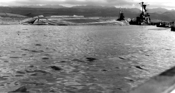 USS Utah (AG-16) capsized and USS Raleigh (CL-7) 1941