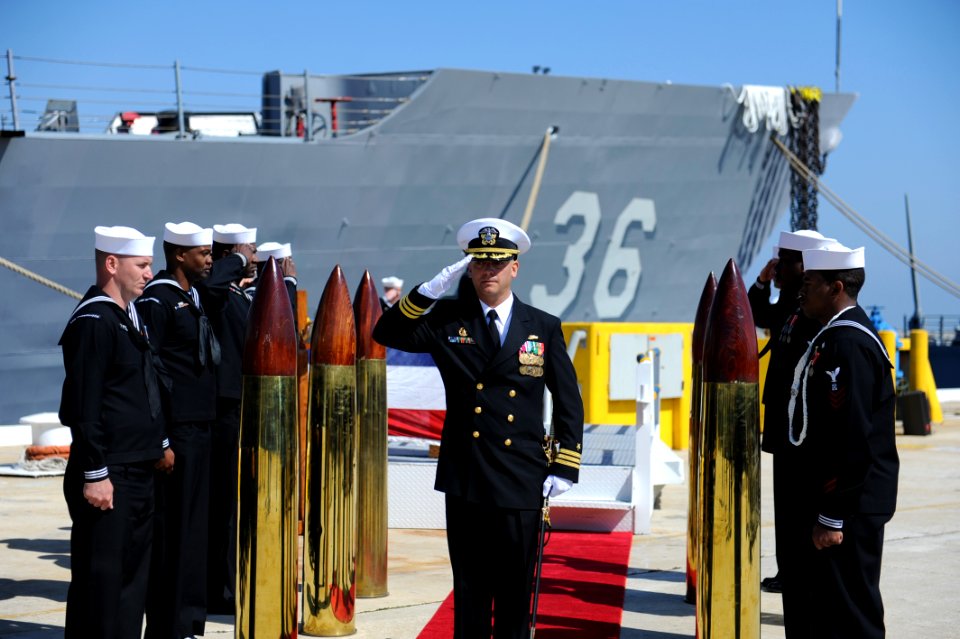 USS Underwood is decommissioned. (8549058906)