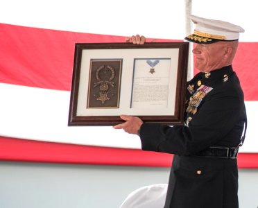 USS Vandegrift Decommission 150219-N-AG657-068