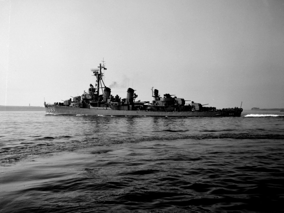 USS Wadleigh (DD-689) underway in May 1953