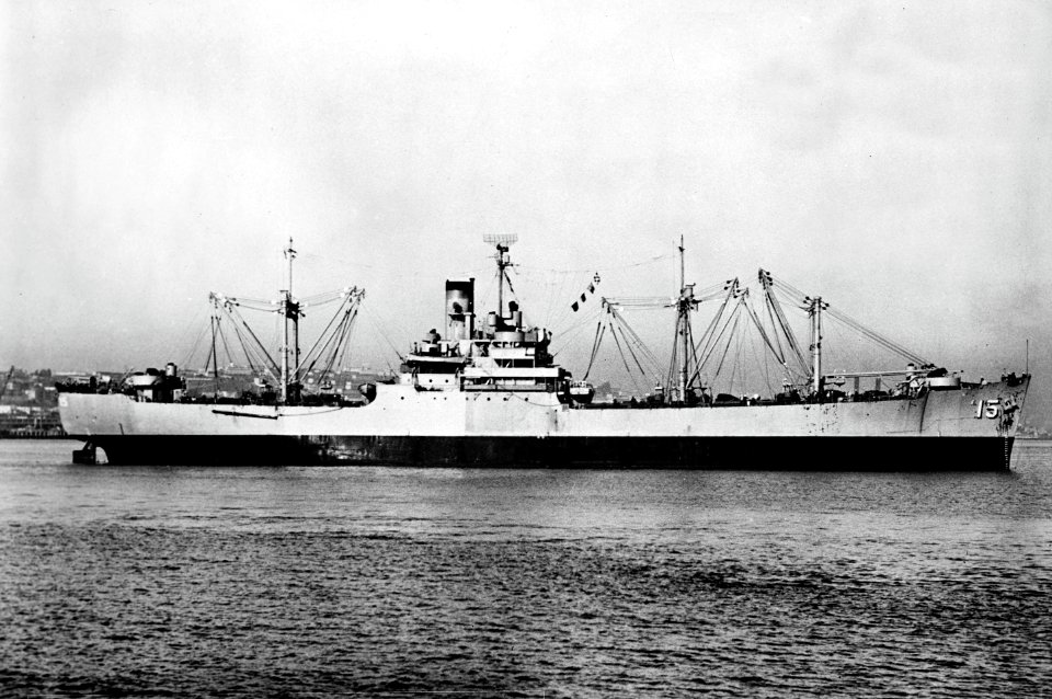 USS Vesuvius (AE-15) off the San Francisco Naval Shipyard on 3 March 1953 (6927562)