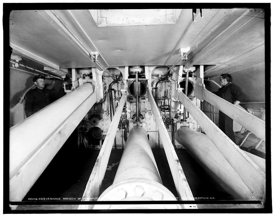 USS Vesuvius dynamite gun breeches LOC 4a13994v