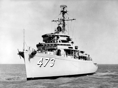USS Vigor (MSO-473) underway in 1954 photo