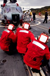 USS Vella Gulf sailors train while in Souda Bay, Greece 120209-N-RN782-357