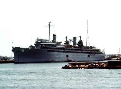 USS Vulcan (AR-5) at Norfolk in 1985 photo