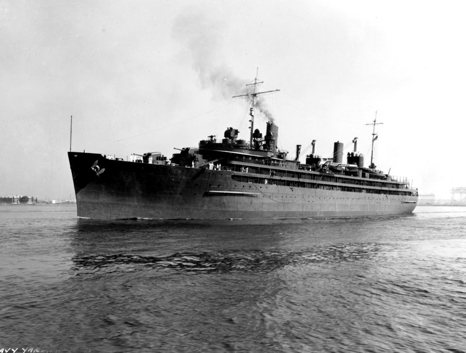 USS Vulcan (AR-5) off Philadelphia, Pennsylvania (USA), 21 August 1941 (19-N-25376)