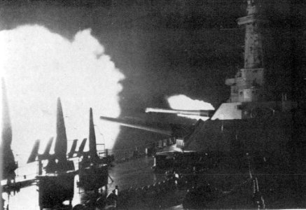 USS Washington (BB-56) firing during the Second Naval Battle of Guadalcanal, 14 November 1942