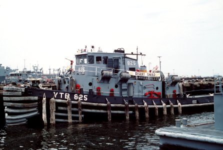 USS Wathena (YTB-825)