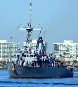 USS Warrior (MCM 10)