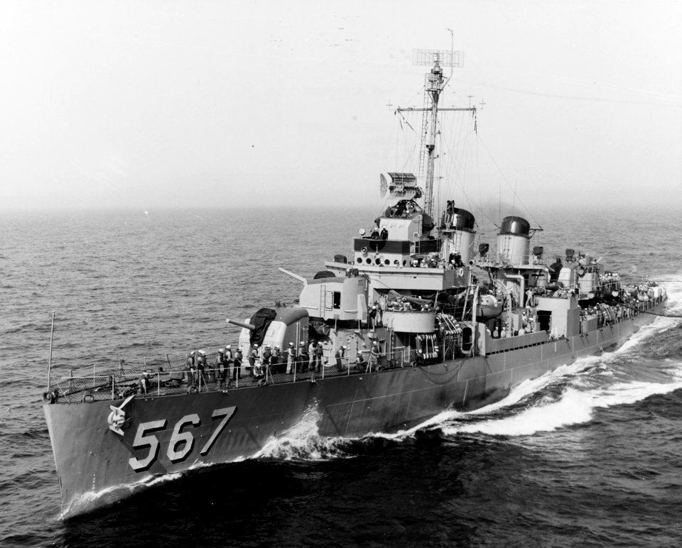 USS Watts (DD-567) underway in the Atlantic Ocean in April 1952