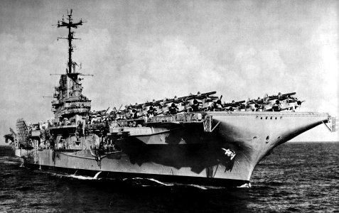 USS Wasp (CVS-18) underway at sea, in 1960