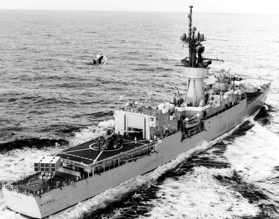 USS Whipple (FF-1062) underway in 1978