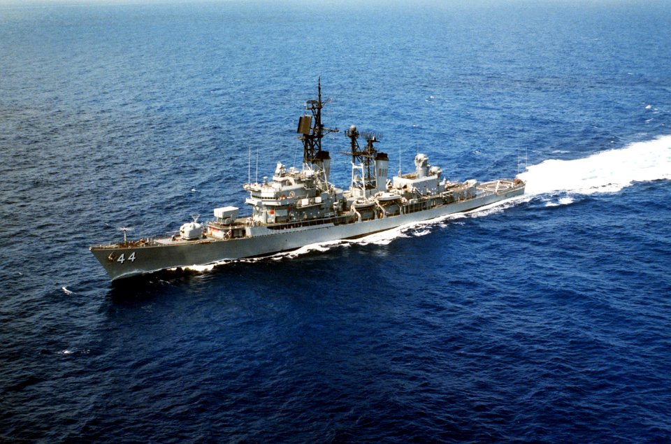 USS William V. Pratt (DDG-44) 1987