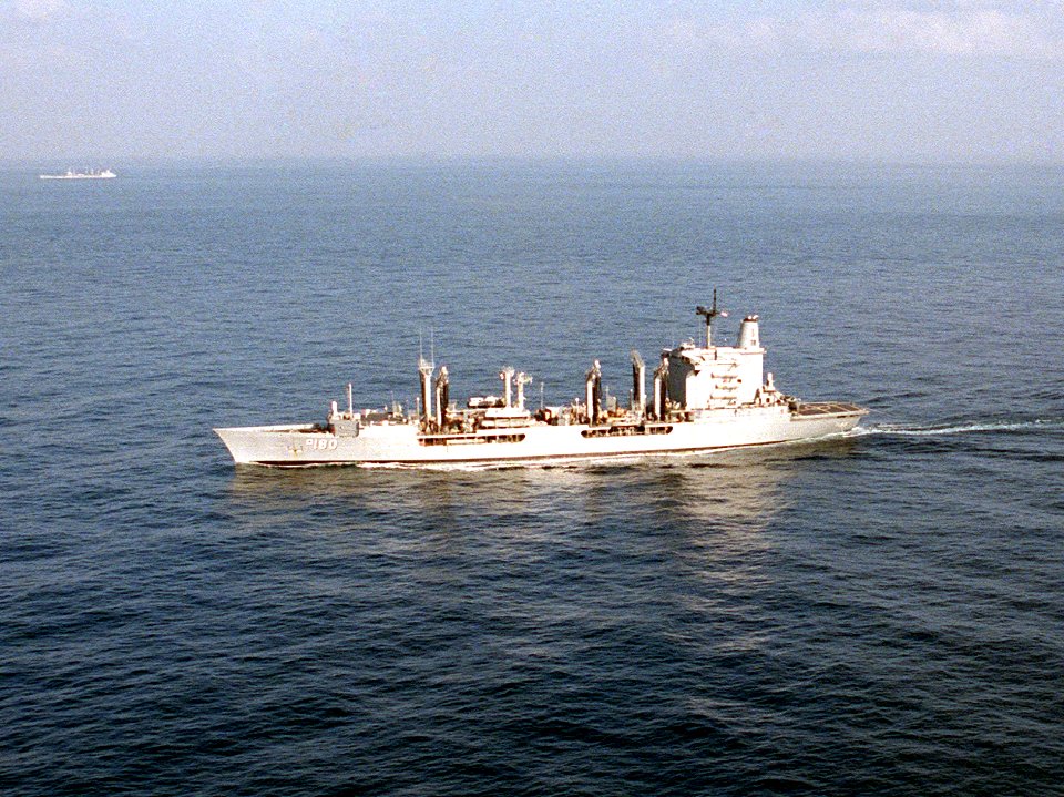 USS Willamette (AO-180) underway in the Pacific Ocean on 2 March 1987
